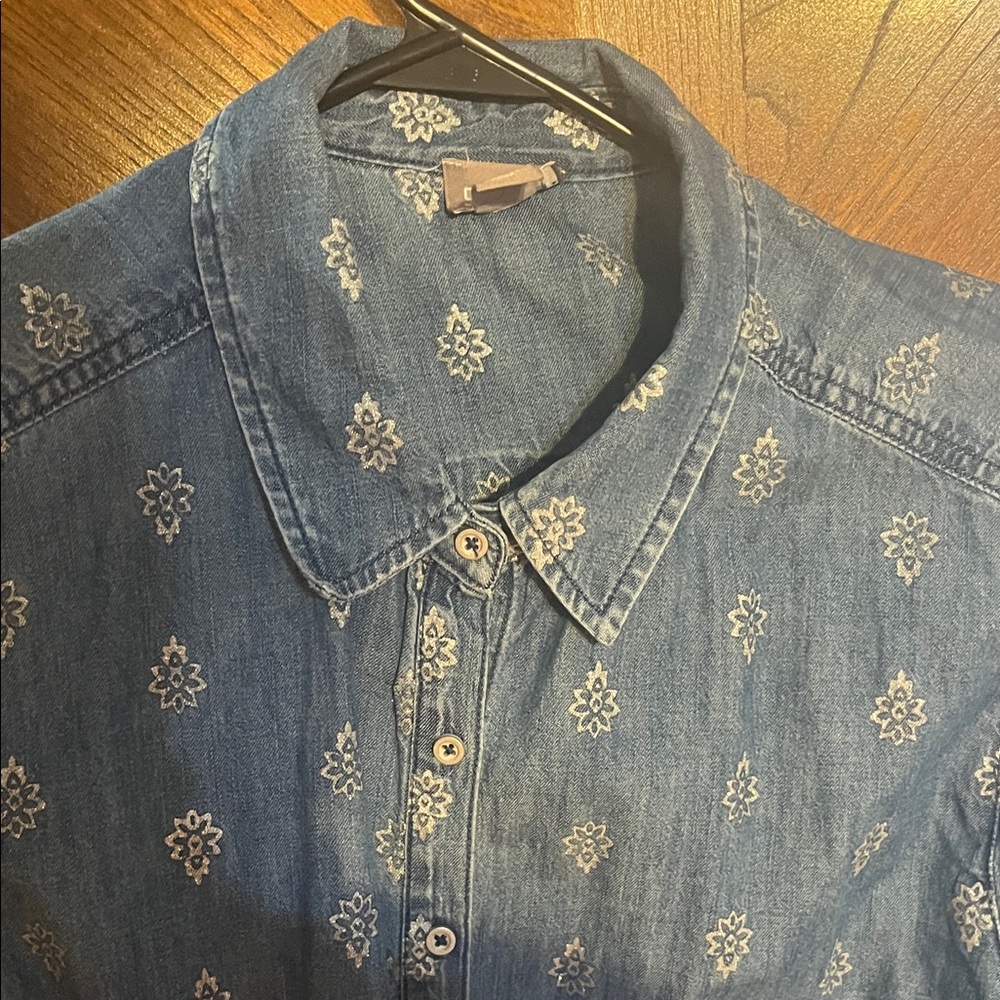 Chico's Indigo Floral Button-Up Blouse